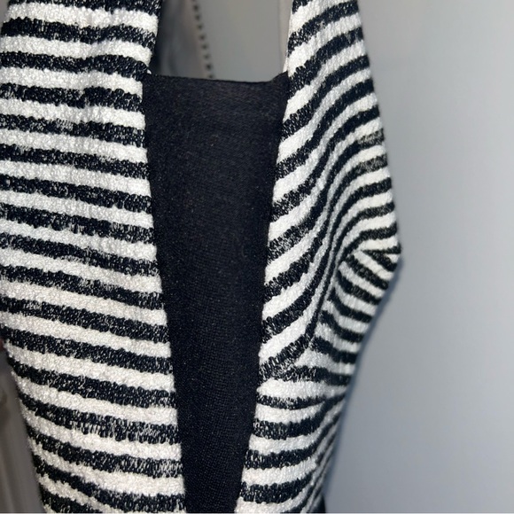 NWT BCBGMAXAZRIA Piper Striped Peplum V-Neck Dress Size 4 - Picture 7 of 8